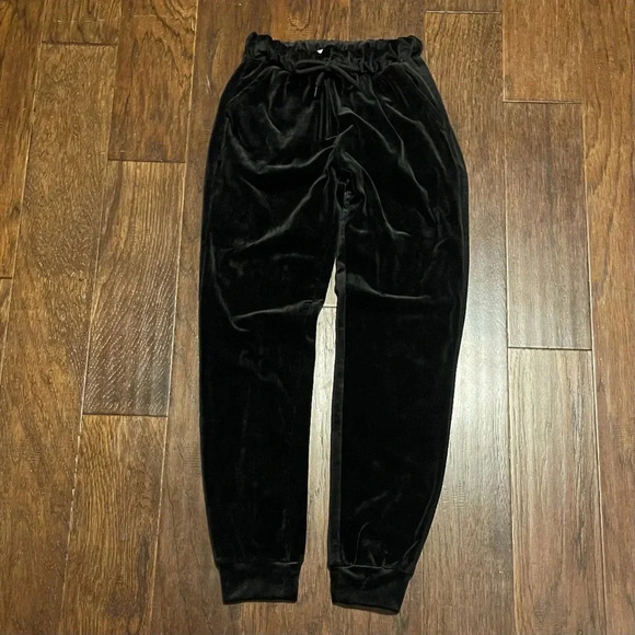 Love Streak Velour Lounge Jogger Sweatpants - Picture 1 of 8